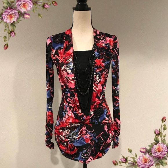 Bisou Bisou Tops - Floral deep v-neck top with attached necklace